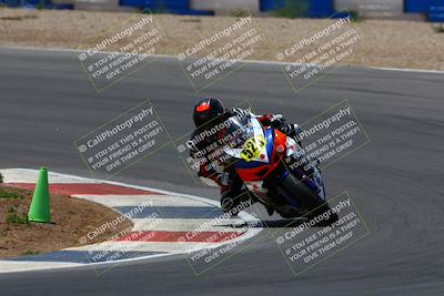 media/Apr-30-2023-CRA (Sun) [[020fcf5d43]]/Race 4-600 Supersport/